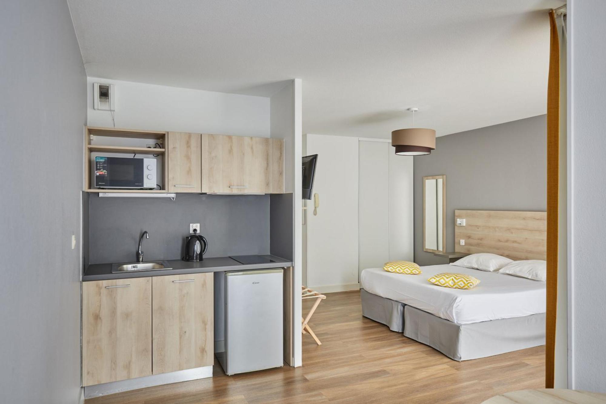 Appart Hotel Odalys City Aix En Provence Le Clos De La Chartreuse เอ็ก-ซอง-โพรวองซ์ ภายนอก รูปภาพ