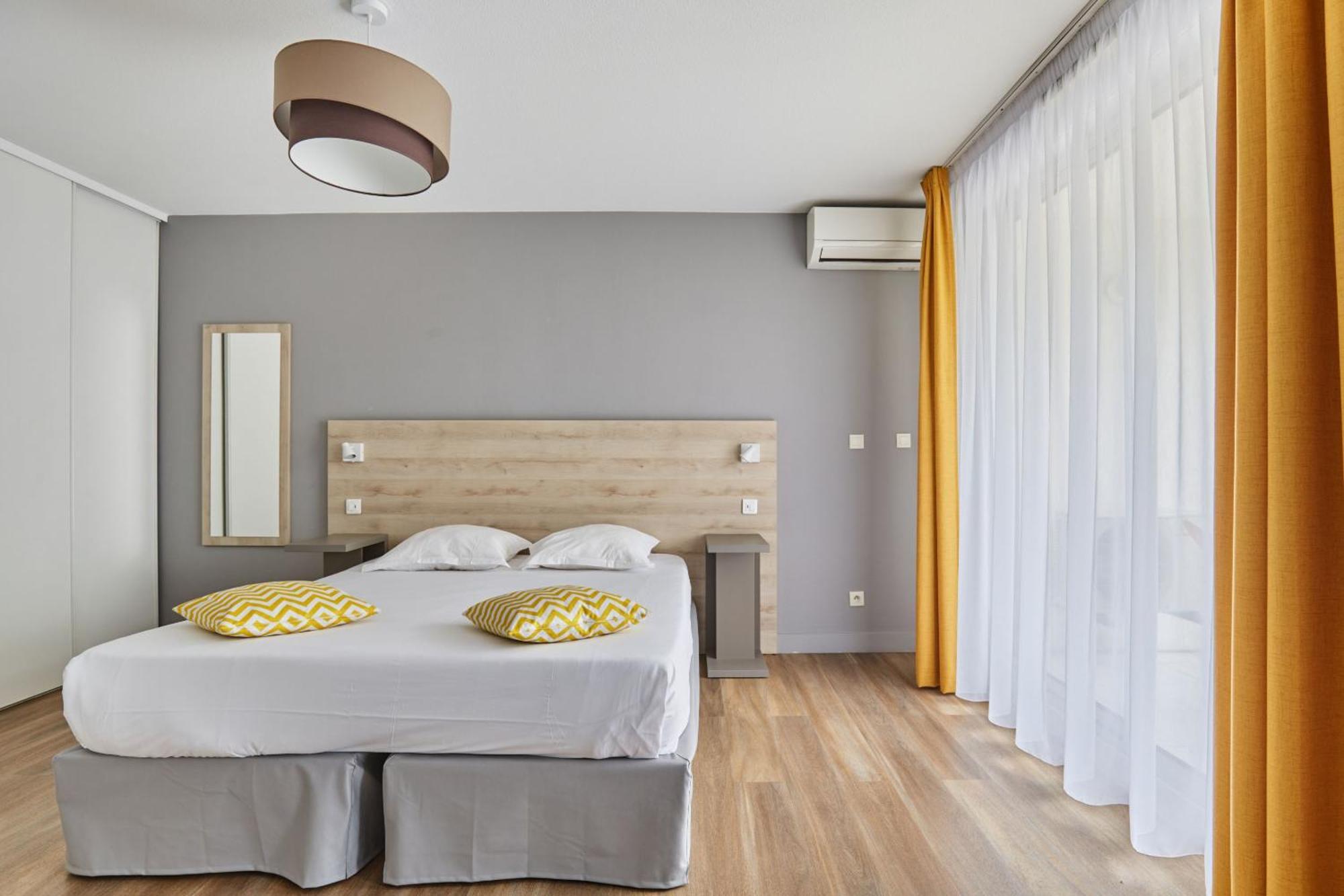 Appart Hotel Odalys City Aix En Provence Le Clos De La Chartreuse เอ็ก-ซอง-โพรวองซ์ ภายนอก รูปภาพ